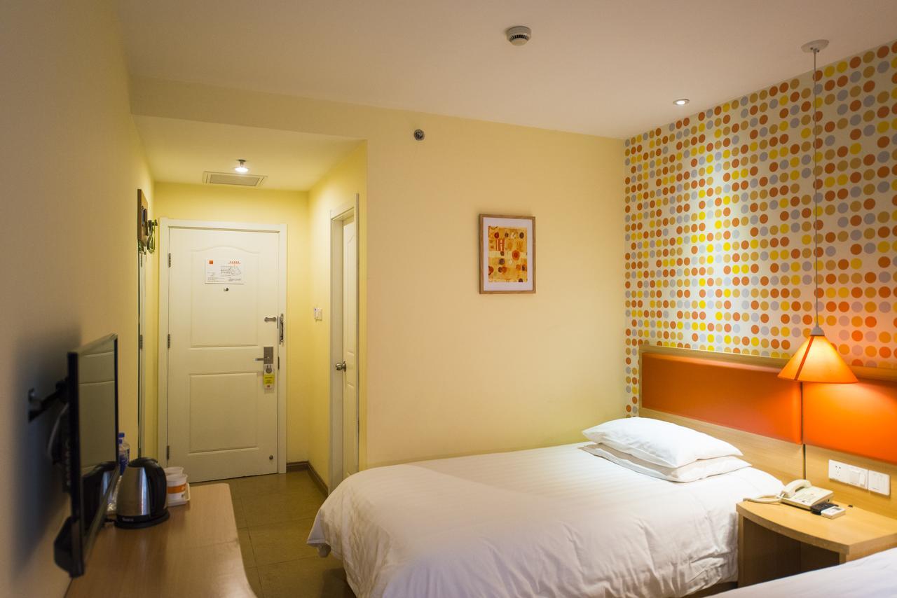 Home Inn Tianjin Weijin Road Tianjin University מראה חיצוני תמונה